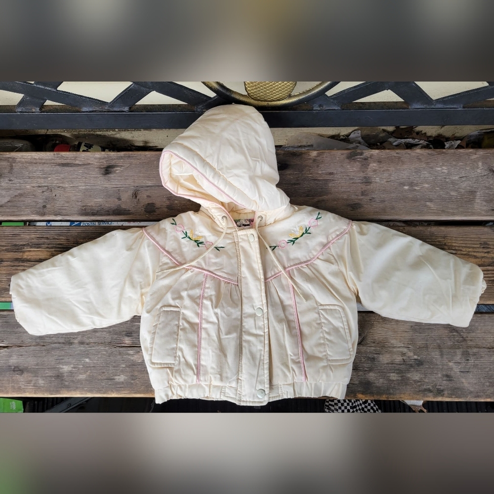 VINTAGE SASSY KIDS SZ 24M VGUC CREAM w/ pastel PINK winter Coat Hood
